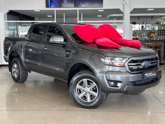 FORD RANGER 2.2 XLS 4X4 CD 16V DIESEL 4P AUTOMÁTICO